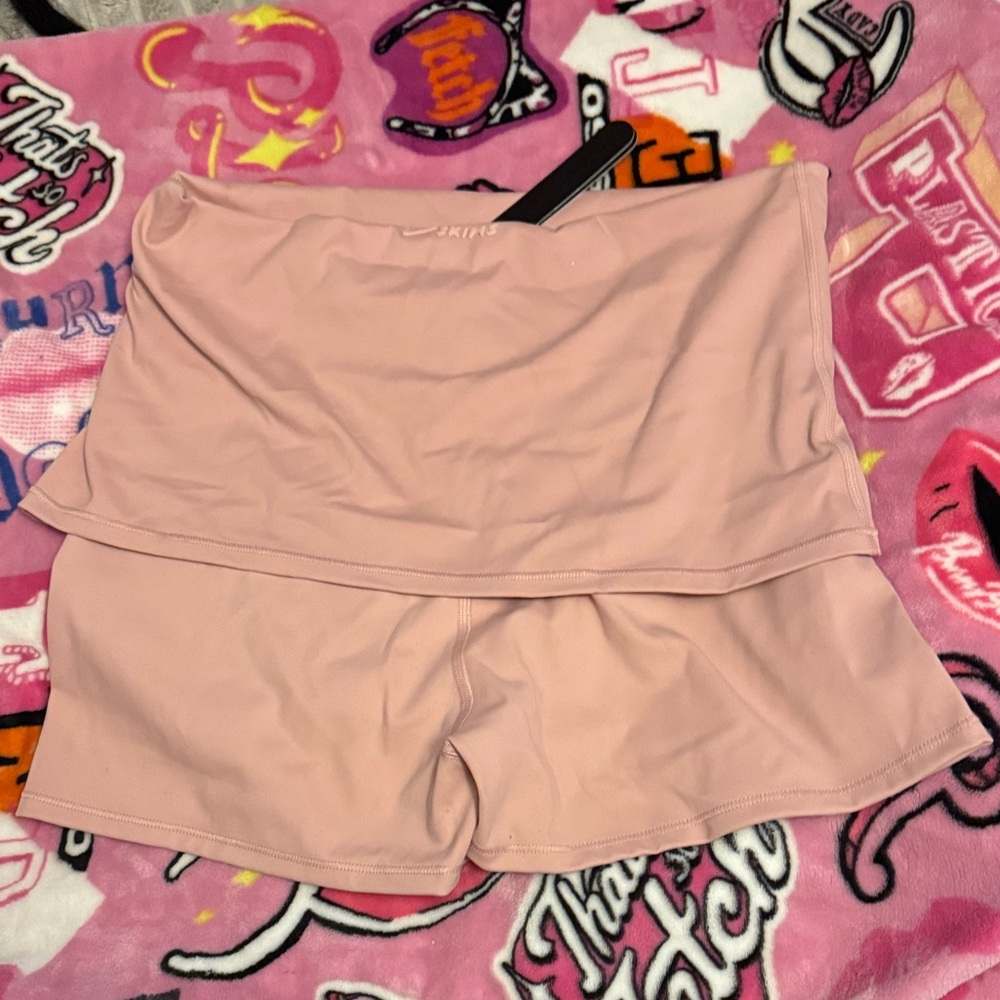 SKIMS Blush Women's Skorts
